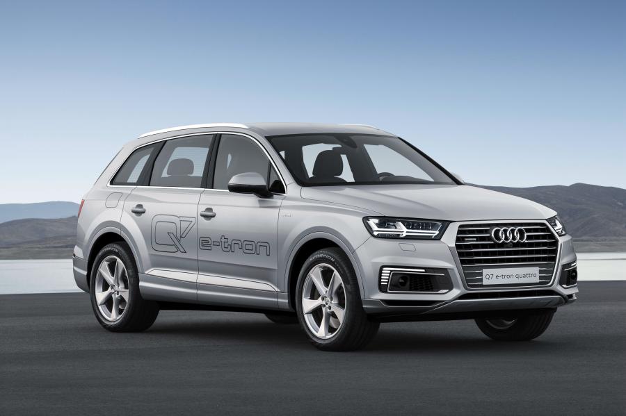  Audi Q7 e-tron TFSI Quattro (4M) 2015 года  (WW) (фото 1 из 22)